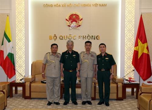 Việt Nam coi trọng quan hệ quốc phòng với Mi-an-ma