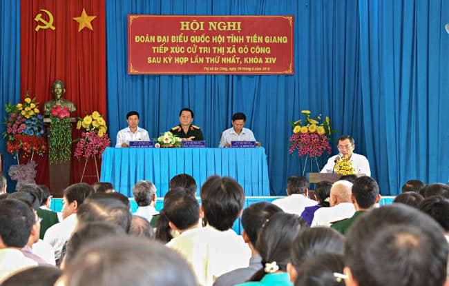 Đoàn Đại biểu Quốc hội tỉnh Tiền Giang tiếp xúc cử tri