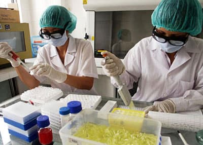 Ứng dụng kỹ thuật tiên tiến trong hỗ trợ sinh sản, chẩn đoán di truyền tiền làm tổ