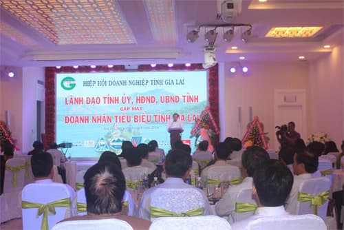 Gia Lai: Gặp mặt hơn 100 doanh nghiệp tiêu biểu