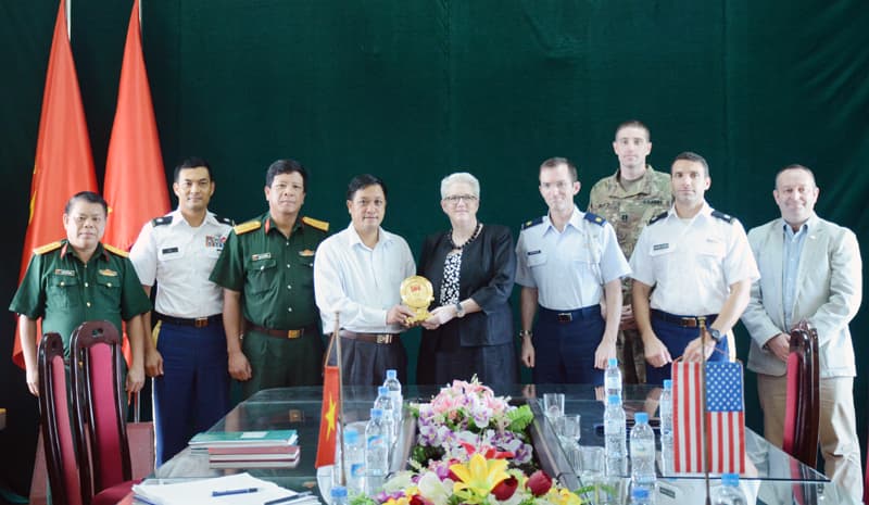 Việt Nam và Hoa Kỳ phối hợp đào tạo giảng viên đạt chuẩn quốc tế về xử lý vật liệu nổ và y tế ban đầu