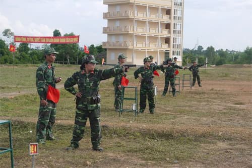 Bắn như các tay súng nữ Quân khu 5