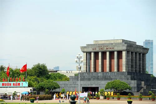 Hơn 31 nghìn người vào Lăng viếng Bác ngày 2-9