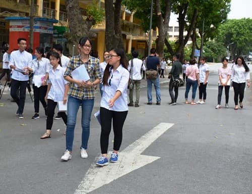 Xét tuyển đại học, cao đẳng 2016: Thí sinh cân nhắc kỹ trước khi nộp giấy chứng nhận kết quả thi