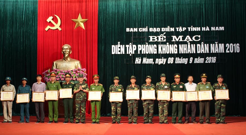 Tỉnh Hà Nam tổ chức thành công diễn tập phòng không nhân dân năm 2016