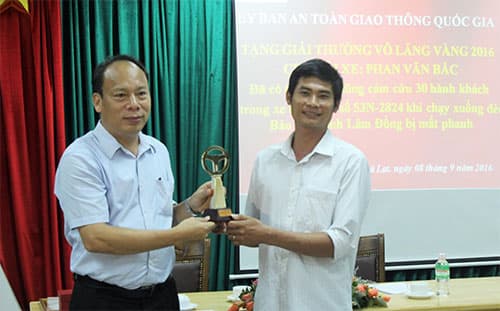 Người lái xe dũng cảm