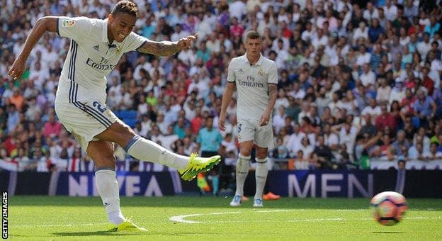 Vòng 3 La Liga: "Cules" sẩy chân, "Kền kền trắng" vững ngôi đầu bảng