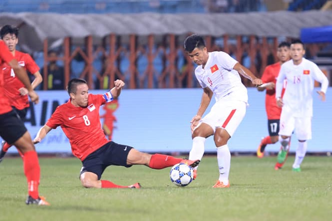 Phung phí nhiều cơ hội, U19 Việt Nam bị Singapore cầm hòa