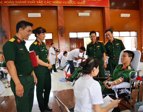 Phong trào hiến máu tình nguyện trong quân đội: Tuyên truyền sâu rộng, tôn vinh kịp thời