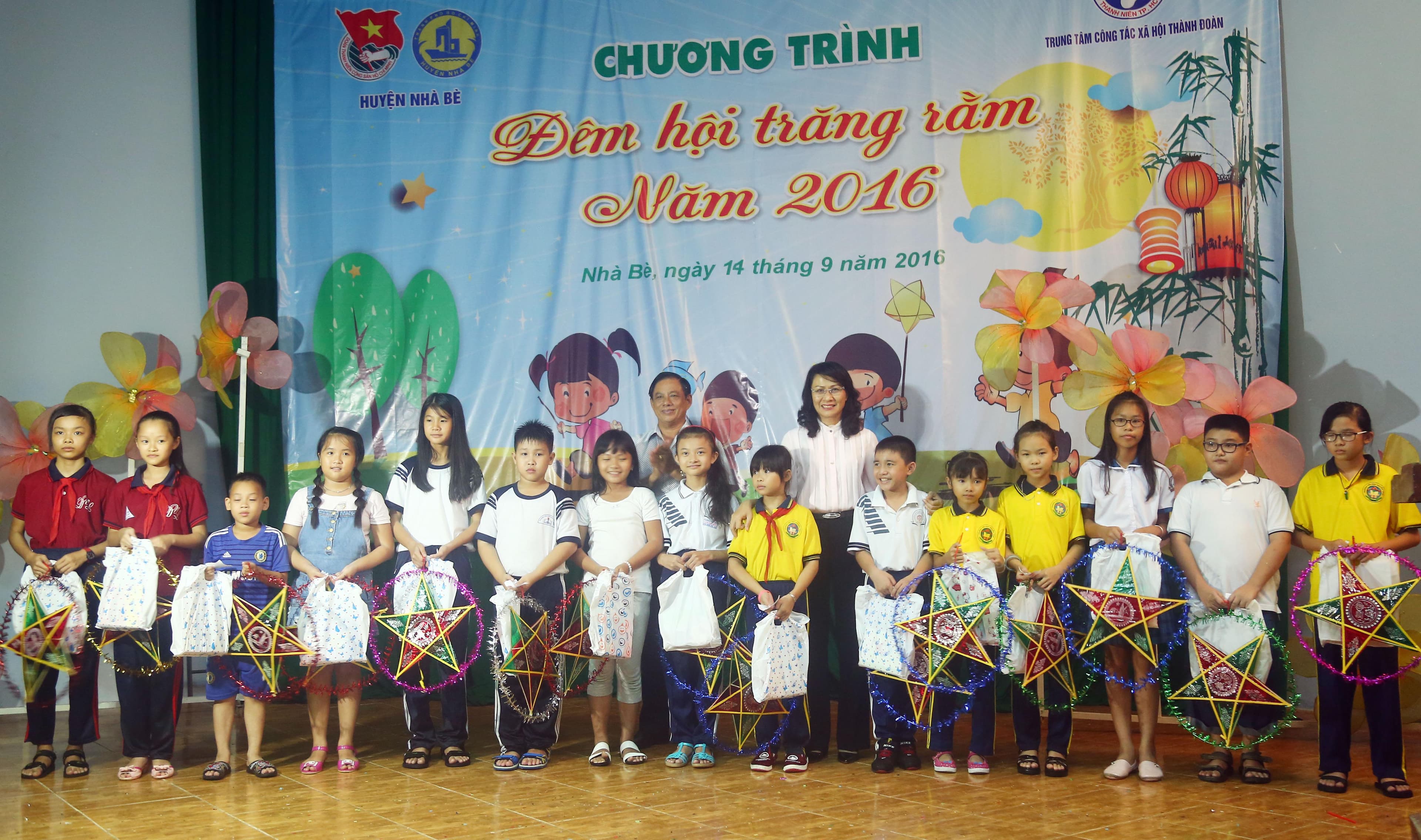 TP Hồ Chí Minh tổ chức Tết Trung thu cho trẻ em có hoàn cảnh khó khăn