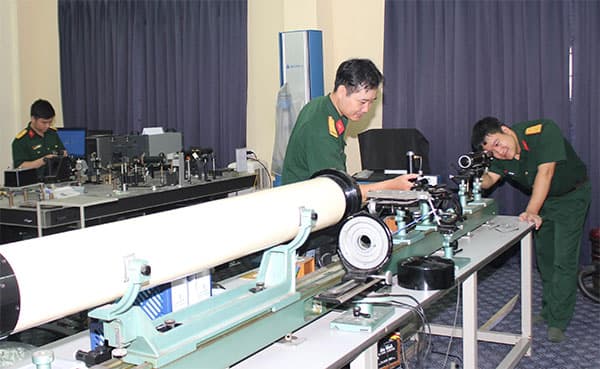 Khoa Vũ khí (Học viện Kỹ thuật Quân sự): Nỗ lực dạy học và nghiên cứu khoa học