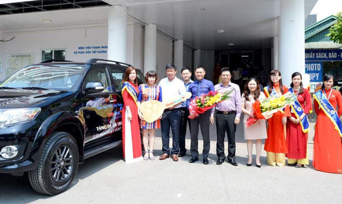 VietinBank tặng xe ô tô cho Bệnh viện Thanh Nhàn