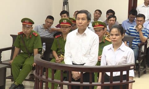 Y án sơ thẩm với hai bị cáo Nguyễn Hữu Vinh và Nguyễn Thị Minh Thúy