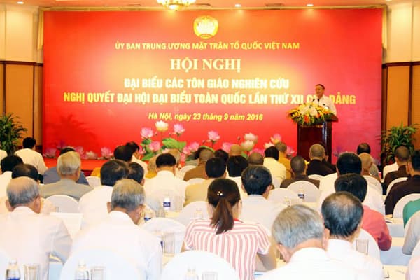 Các chức sắc tôn giáo nghiên cứu Nghị quyết Đại hội XII của Đảng