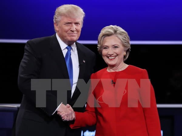 Bầu cử Mỹ 2016: Hai ứng viên H. Clinton và D. Trump bắt đầu cuộc tranh luận trực tiếp đầu tiên