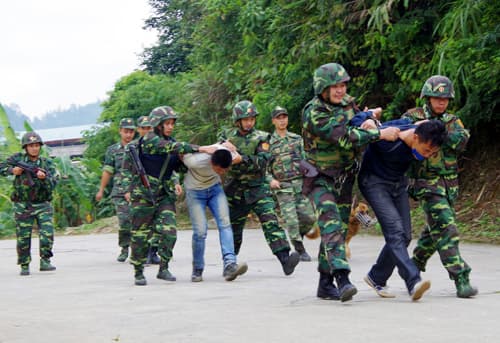 Diễn tập chống khủng bố "Sông Hồng 2-2016"