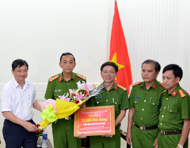 UBND TP Đà Nẵng khen thưởng đột xuất Công an thành phố