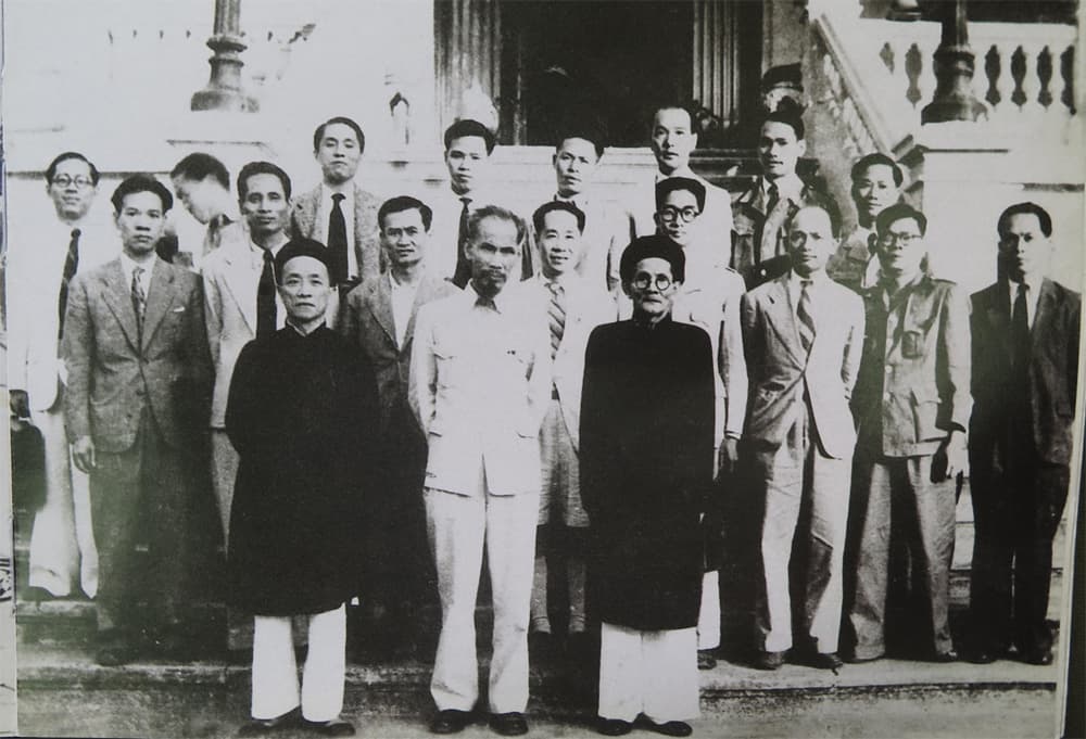 Huỳnh Thúc Kháng và Hồ Chí Minh - Sự gặp gỡ của hai tư tưởng, nhân cách lớn