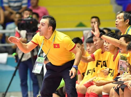 Cầu thủ luyến tiếc khi HLV Bru-nô chia tay đội tuyển futsal