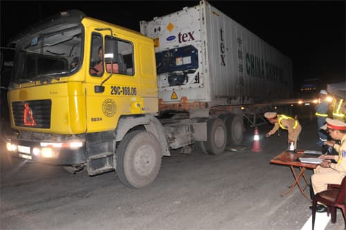 Kiểm soát, ngăn chặn từ gốc xe chở quá trọng tải