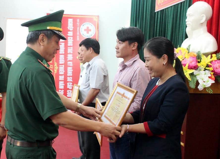 Nâng cao nhận thức pháp luật cho nhân dân vùng biên giới, hải đảo
