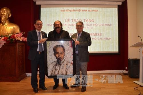 Một nghệ sĩ Pháp gốc Algeria sáng tác ảnh chân dung độc đáo của Chủ tịch Hồ Chí Minh