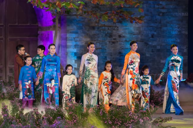 Festival Áo dài Hà Nội năm 2016 - “Tinh hoa Áo dài Việt Nam”