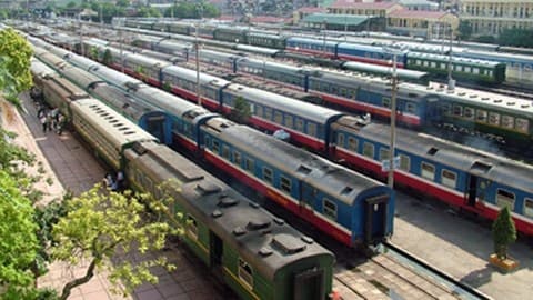 Đường sắt Việt Nam miễn cước vận chuyển hàng cứu trợ cho đồng bào các tỉnh miền Trung