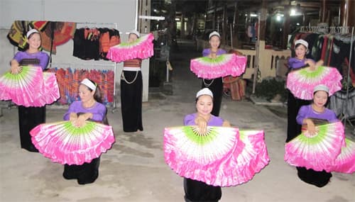 Một thoáng bản Lác