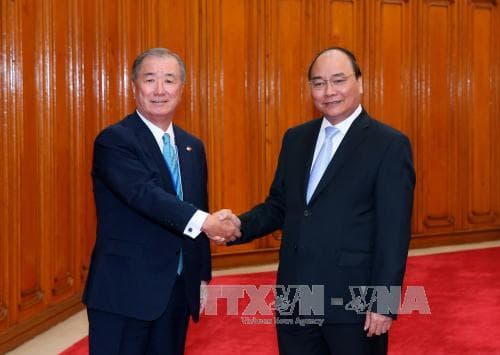 Thủ tướng tiếp đoàn doanh nghiệp Nhật Bản thăm Việt Nam và Đại sứ Mông Cổ chào từ biệt