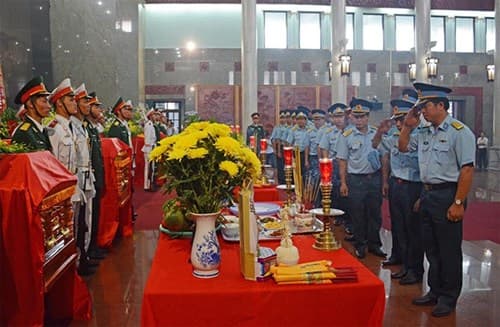 Tổ chức trọng thể lễ tang 3 phi công hy sinh