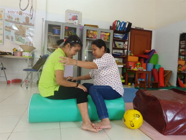 "Tình mẹ" ở ngôi làng nhân ái
