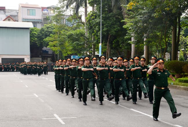 Tổng cục Chính trị kiểm tra điều lệnh năm 2016