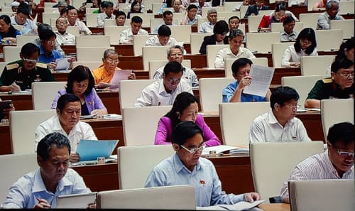 Tăng cường phát hiện và xử lý các vụ án tham nhũng.