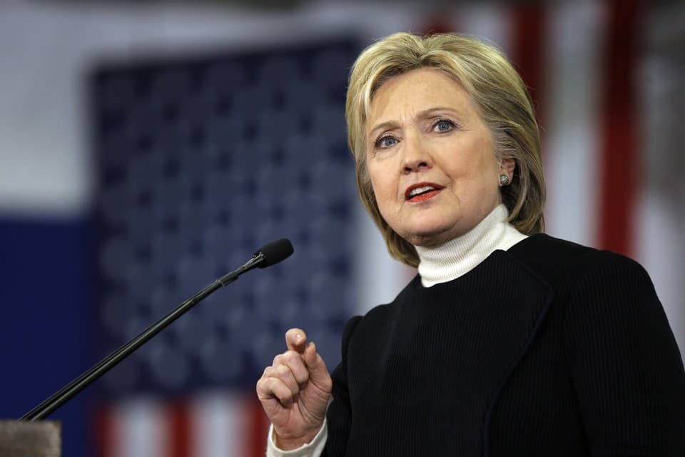 Bầu cử Mỹ 2016: FBI điều tra các thư điện tử của trợ lý cho bà H.Clinton