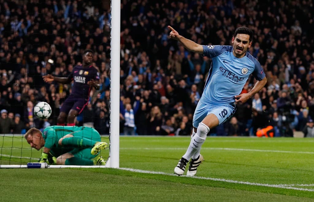 Manchester City lội ngược dòng đánh bại Barcelona