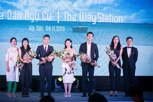 Hơn 10 năm ấp ủ làm đạo diễn phim “Đảo của dân ngụ cư” của diễn viên Hồng Ánh