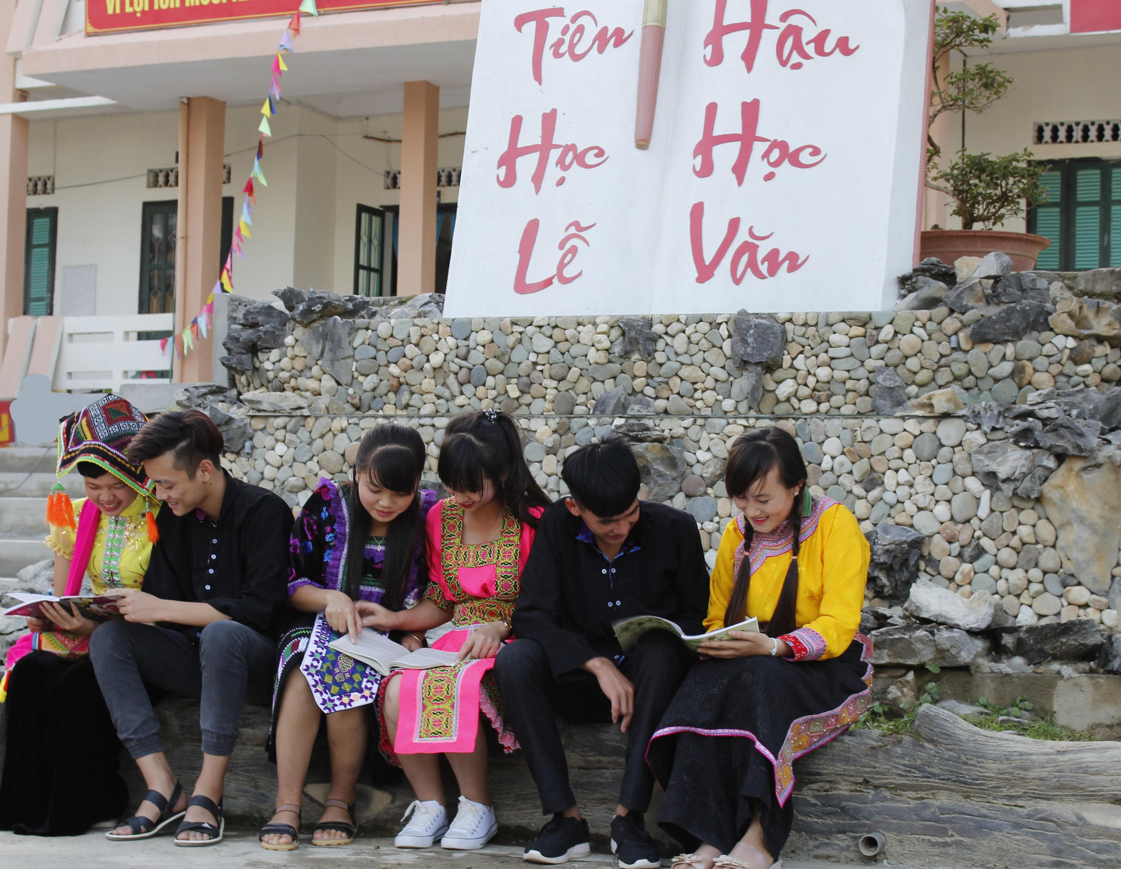 Hai mươi năm thắp sáng tri thức vùng cao
