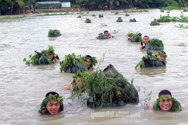 Phối hợp, hiệp đồng huấn luyện vượt sông Sài Gòn