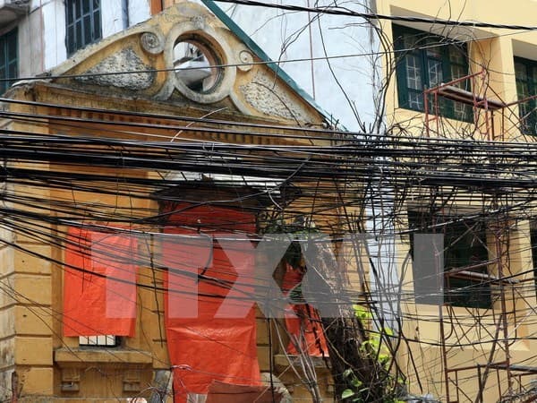 TRÁNH TƯ DUY CÁT CỨ TRONG XÂY DỰNG KINH TẾ