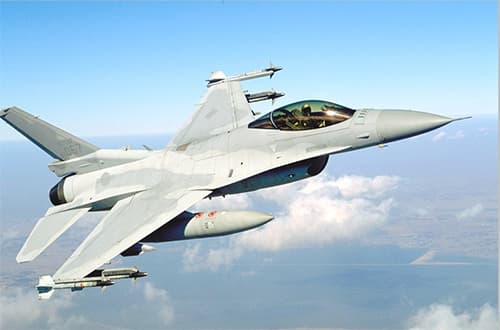 Mỹ cho Hàn Quốc vay tiền nâng cấp “Diều hâu chiến” F-16