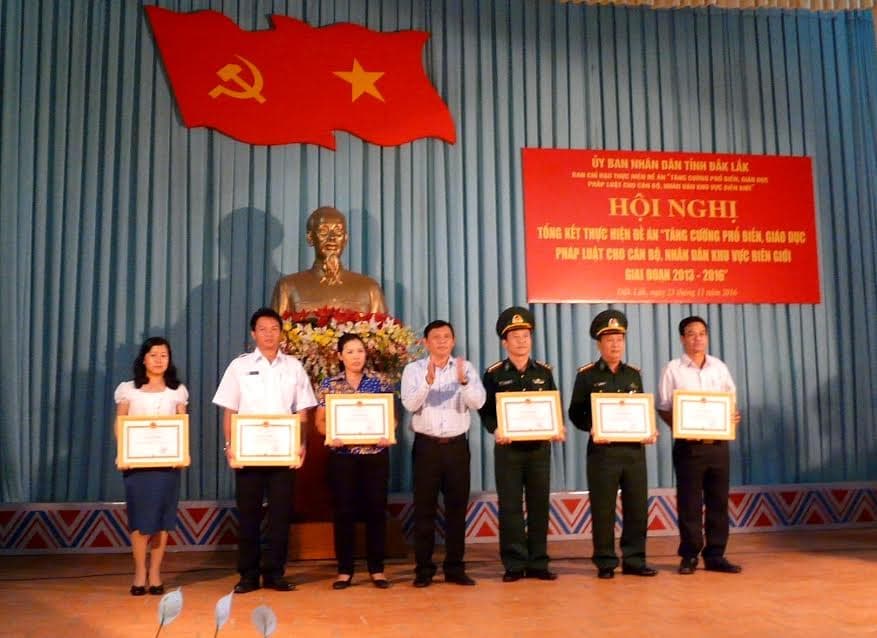 Đắk Lắk tăng cường phổ biến pháp luật cho nhân dân khu vực biên giới