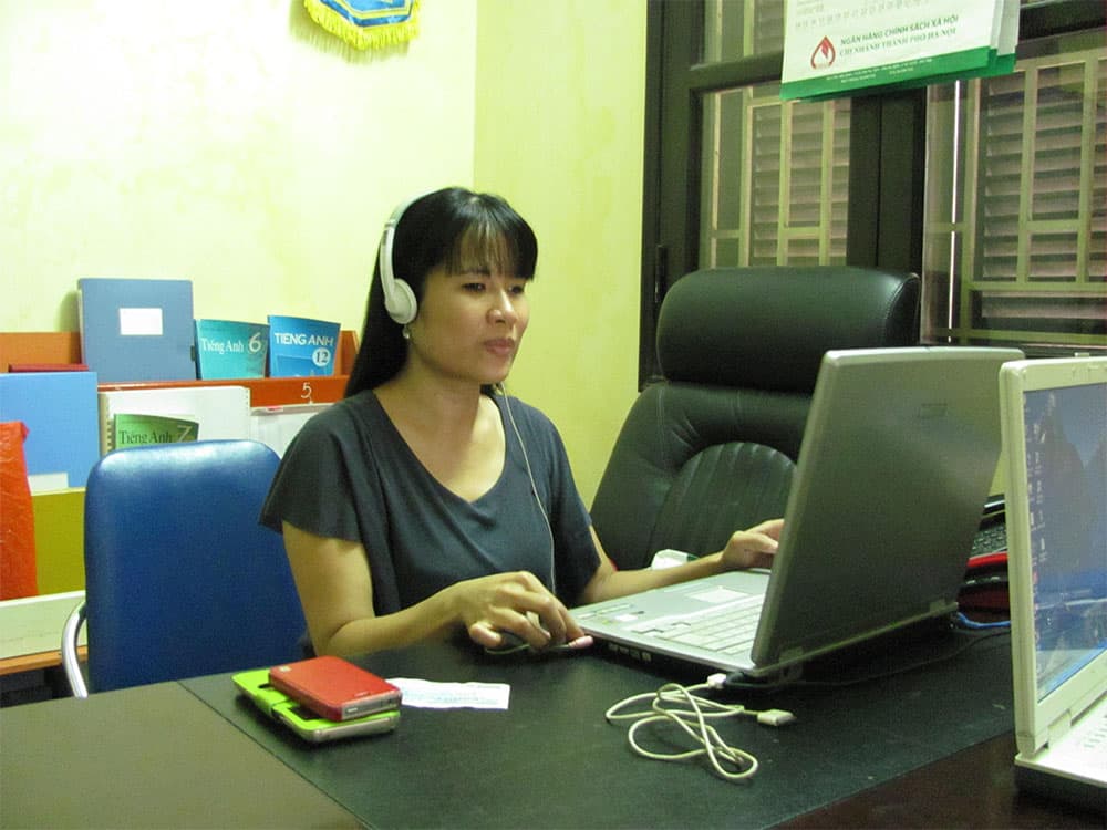 Người phụ nữ khiếm thị mang “ánh sáng” dâng đời