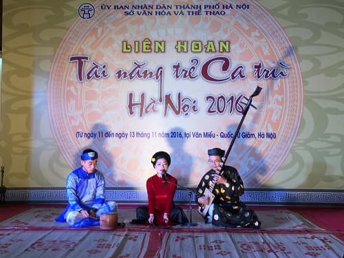 Bồi đắp tình yêu nghệ thuật ca trù cho thế hệ trẻ
