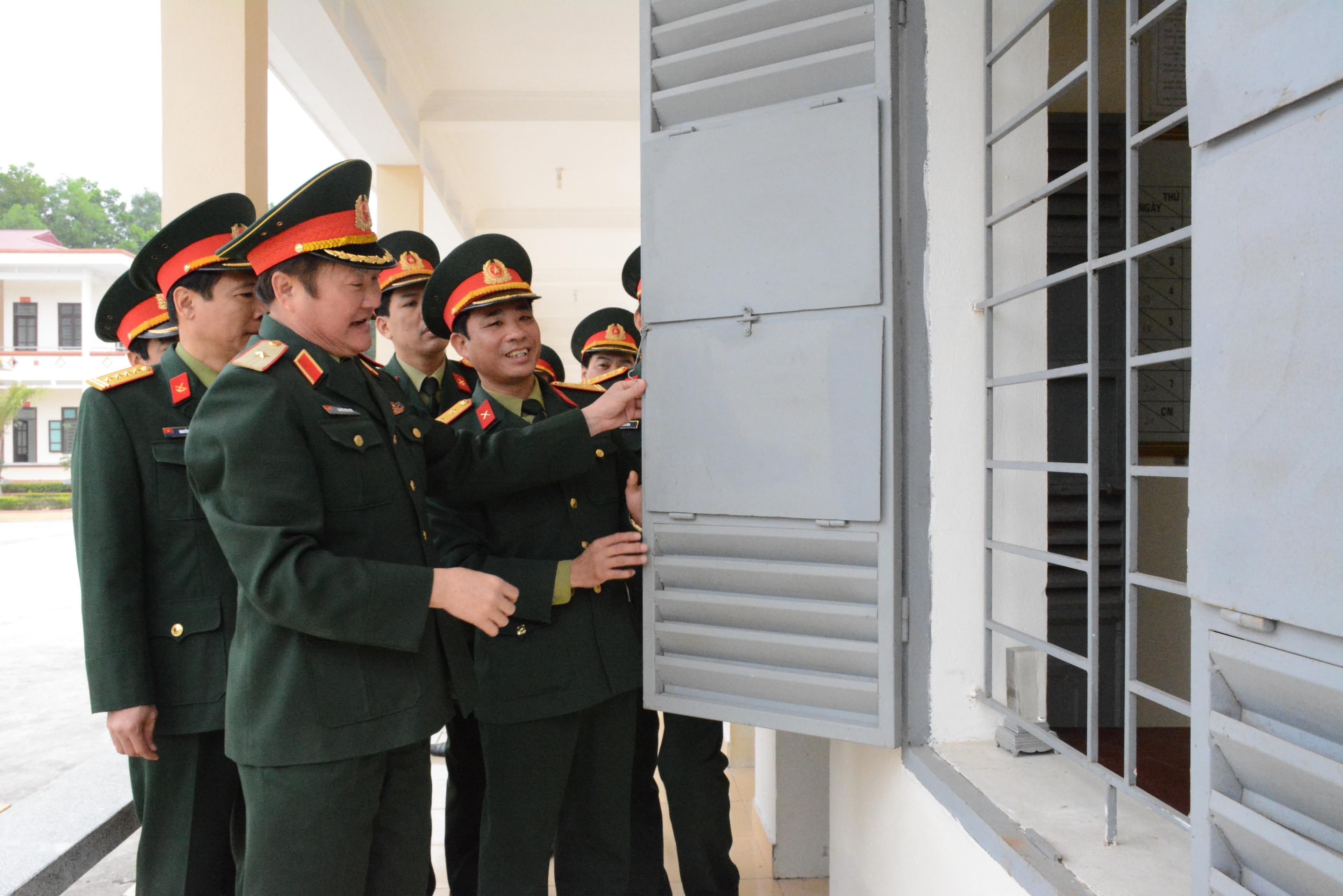Chủ động phòng, chống dịch bệnh mùa đông cho bộ đội