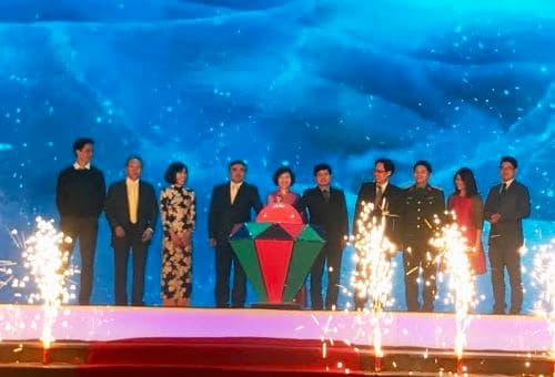 Khai mạc chuỗi sự kiện hưởng ứng Ngày mua sắm trực tuyến 2016