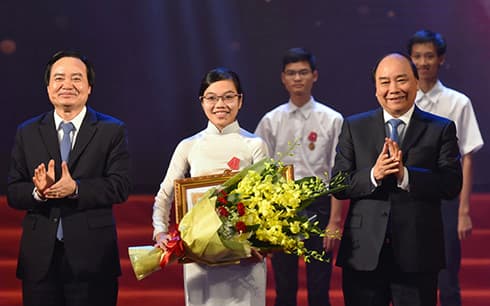 NUÔI DƯỠNG TÀI NĂNG TRÍ THỨC TƯƠNG LAI