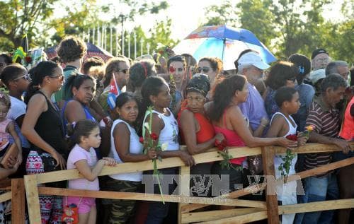 Nhân dân Cuba viếng Lãnh tụ Fidel Castro sau lễ an táng