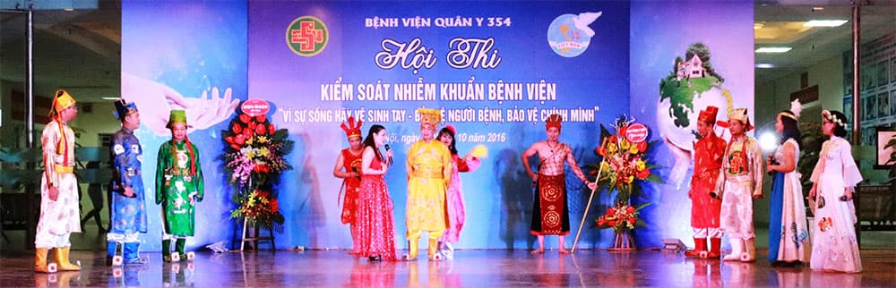 Để đôi tay trao yêu thương