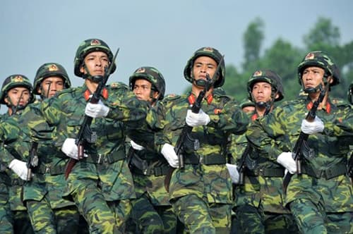 NĂM "BẢN LỀ" ĐỂ CÔNG TÁC QUÂN SỰ, QUỐC PHÒNG CÀNG VỮNG MẠNH